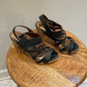 Cynthia Vincent size 6,